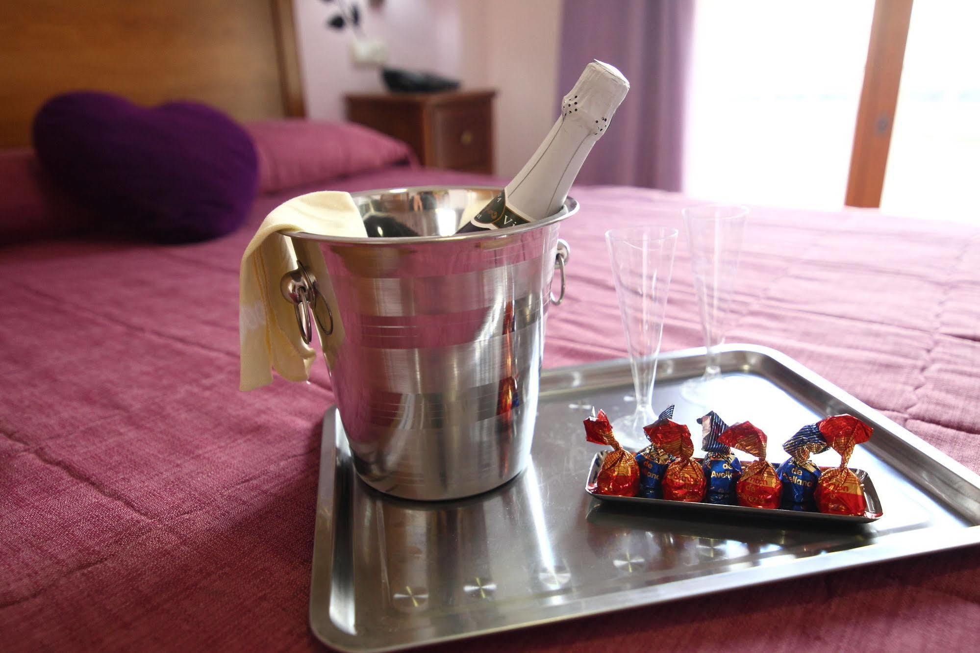Hostal Campo Real Bed&Breakfast المظهر الخارجي الصورة